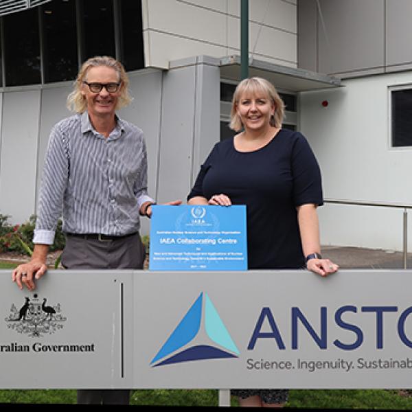 Prof Henk Heijnis and Dr Suzanne Hollins