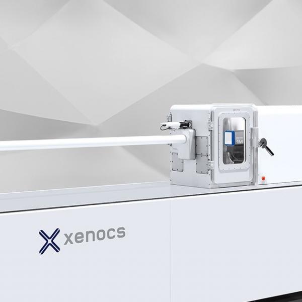 Small angle X-ray scattering instrument