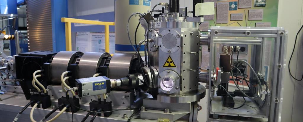 High energy heavy ion microprobe