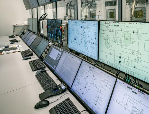 Control room for the processing plant 