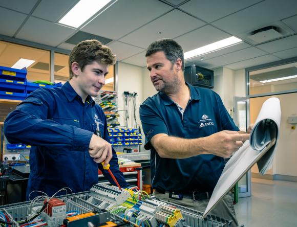 Apprentice Elec1
