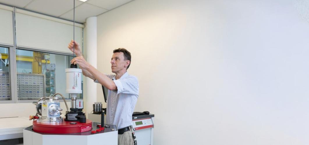 Physical Properties Measurement System (PPMS)
