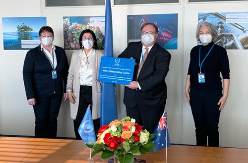 Handover of plaque IAEA