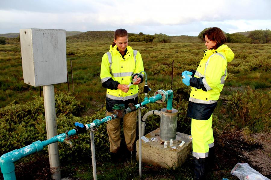 Karina Meredith Eliza Wells groundwater sampling