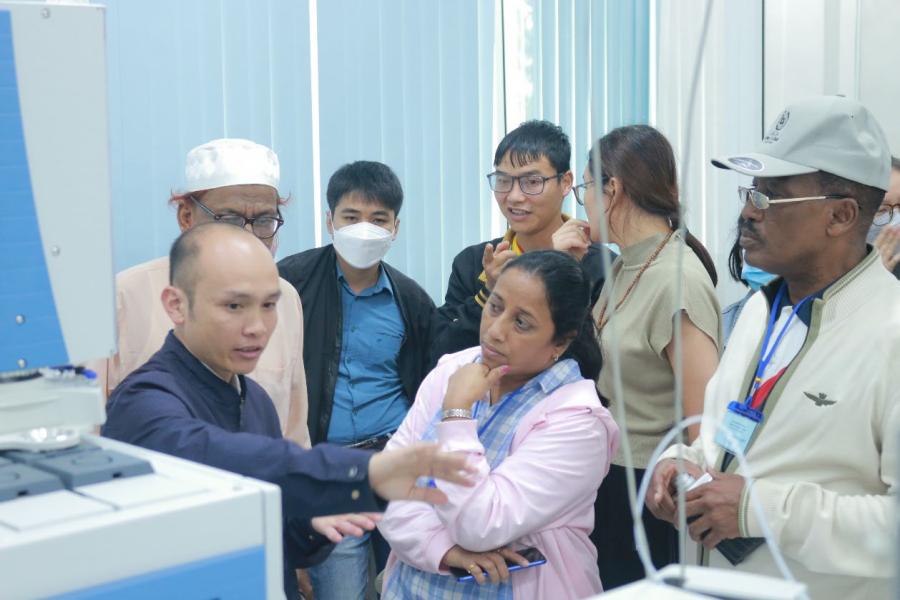 Helander_IAEA_Vietnam3