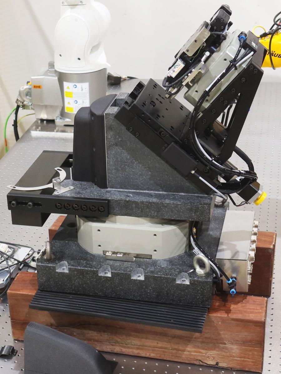 goniometer on test bench